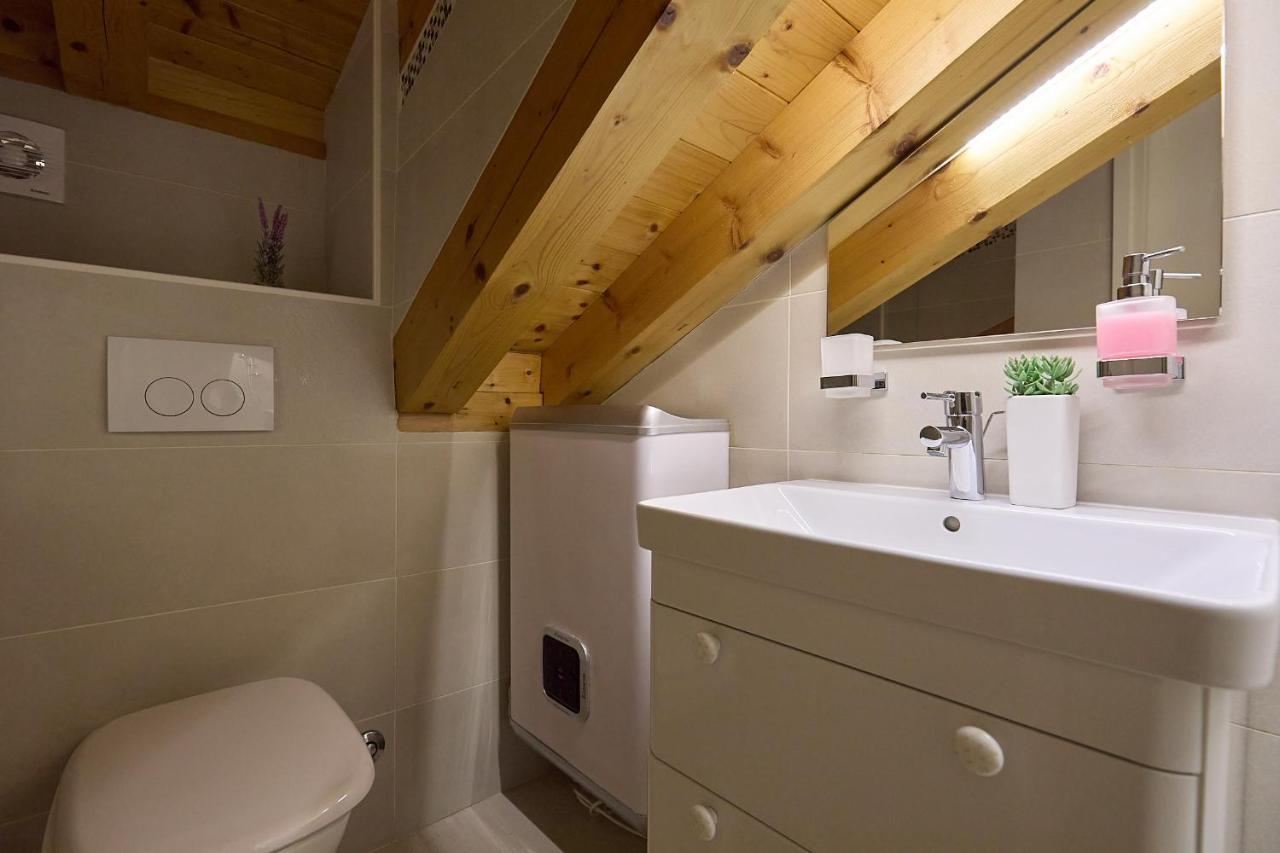 B18 Apartment *